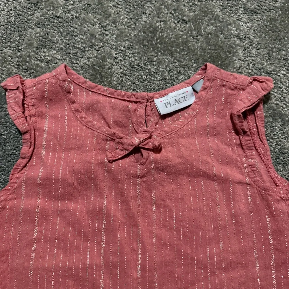 The Children’s Place 5T sleeveless shirt with bow on‎ top and sparkle throughout